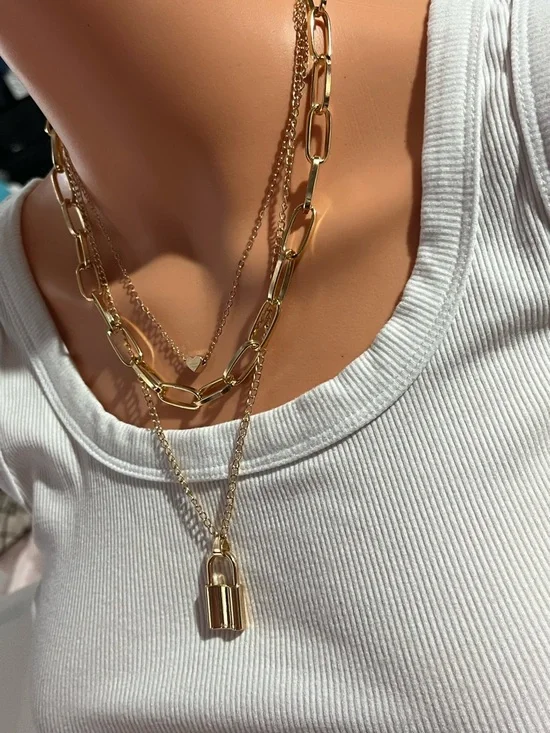 GOLD PLATED LOCK CHAIN PENDANT LAYERED NECKLACE - Picture 3 of 5